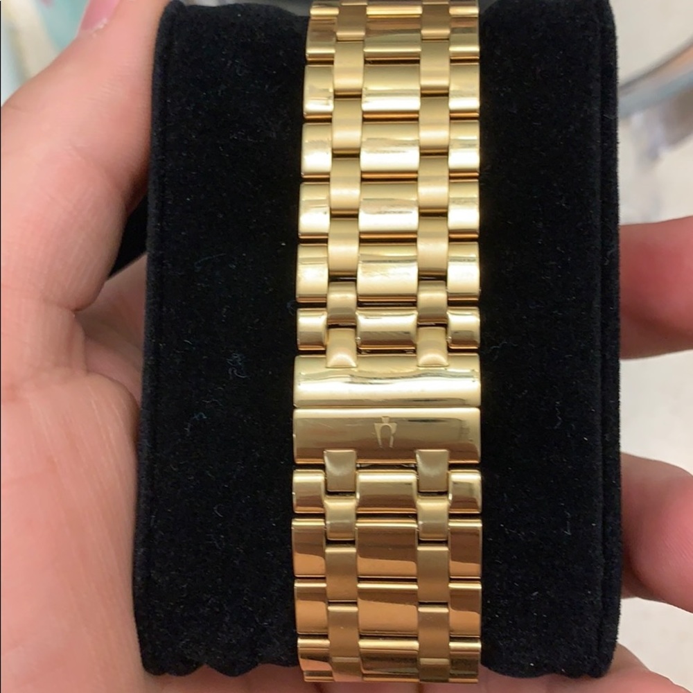 Bulova watch - Picture 2 of 3